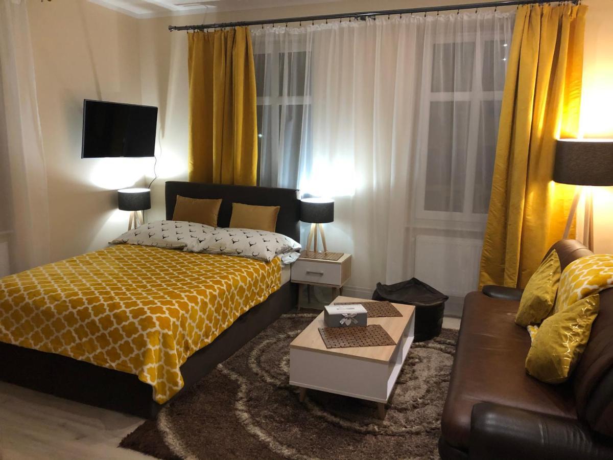 BiBi Apartament Apartment Jelenia Gora Bagian luar foto