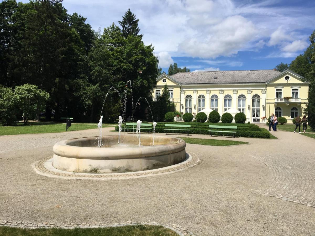BiBi Apartament Apartment Jelenia Gora Bagian luar foto
