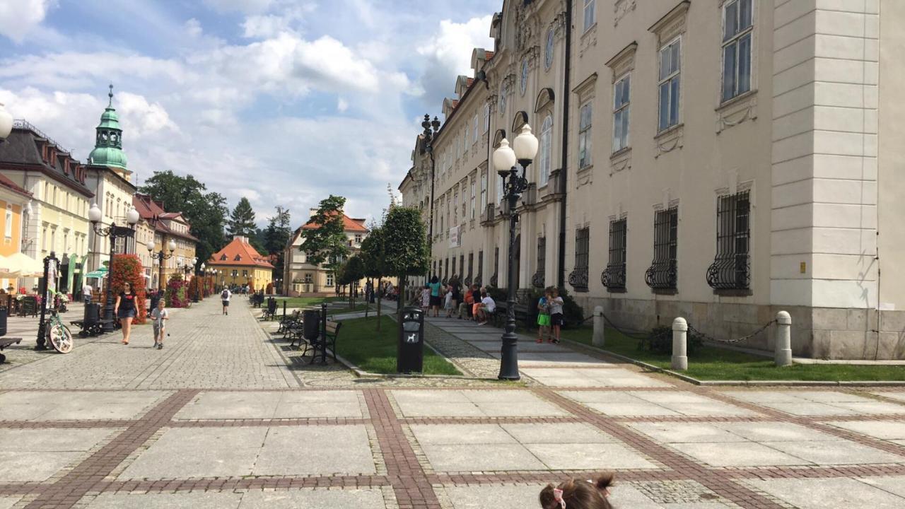 BiBi Apartament Apartment Jelenia Gora Bagian luar foto