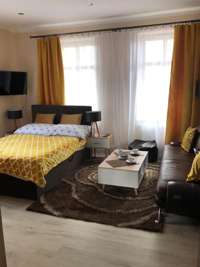 BiBi Apartament Apartment Jelenia Gora Bagian luar foto